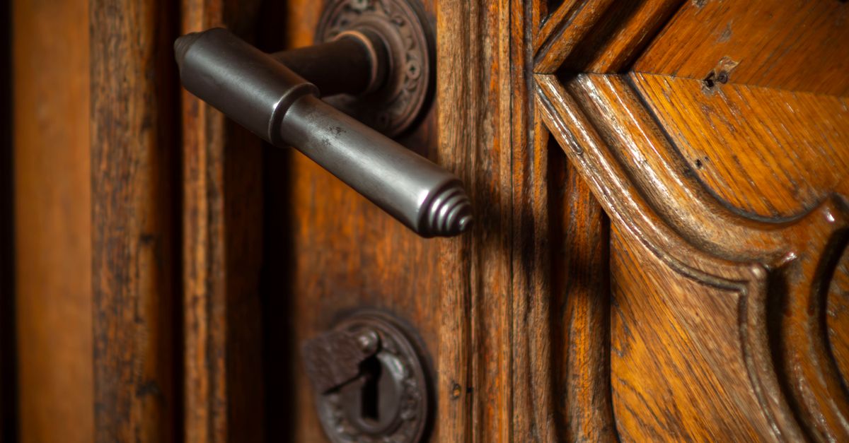 Deadbolt & Door Knob Lock Installation — Pro Columbia Locksmith