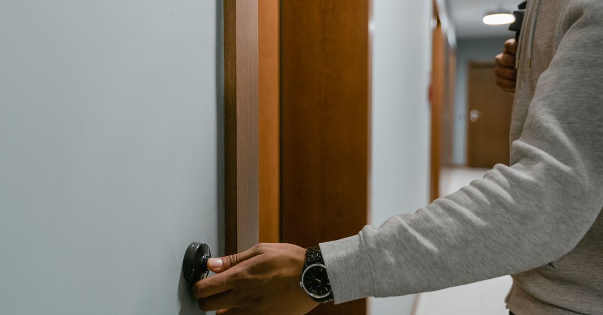 locksmith service technician — Pro Columbia Locksmith
