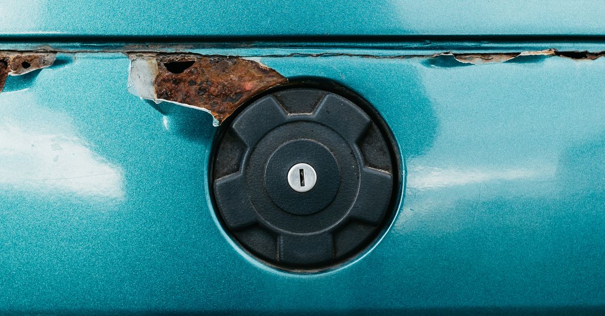 What Actually Fails Inside an Ignition Cylinder — and Why It Matters Roadside — Pro Columbia Locksmith